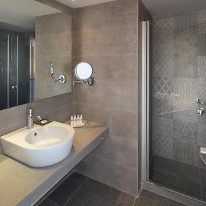 Side Suite